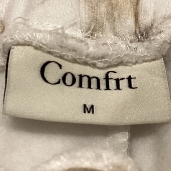 Comfrt White Oak Camo Shorts, Size Medium - Picture 6 of 7